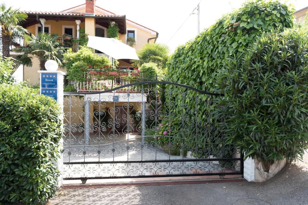 Apartments Villa Zara Lovran Buitenkant foto