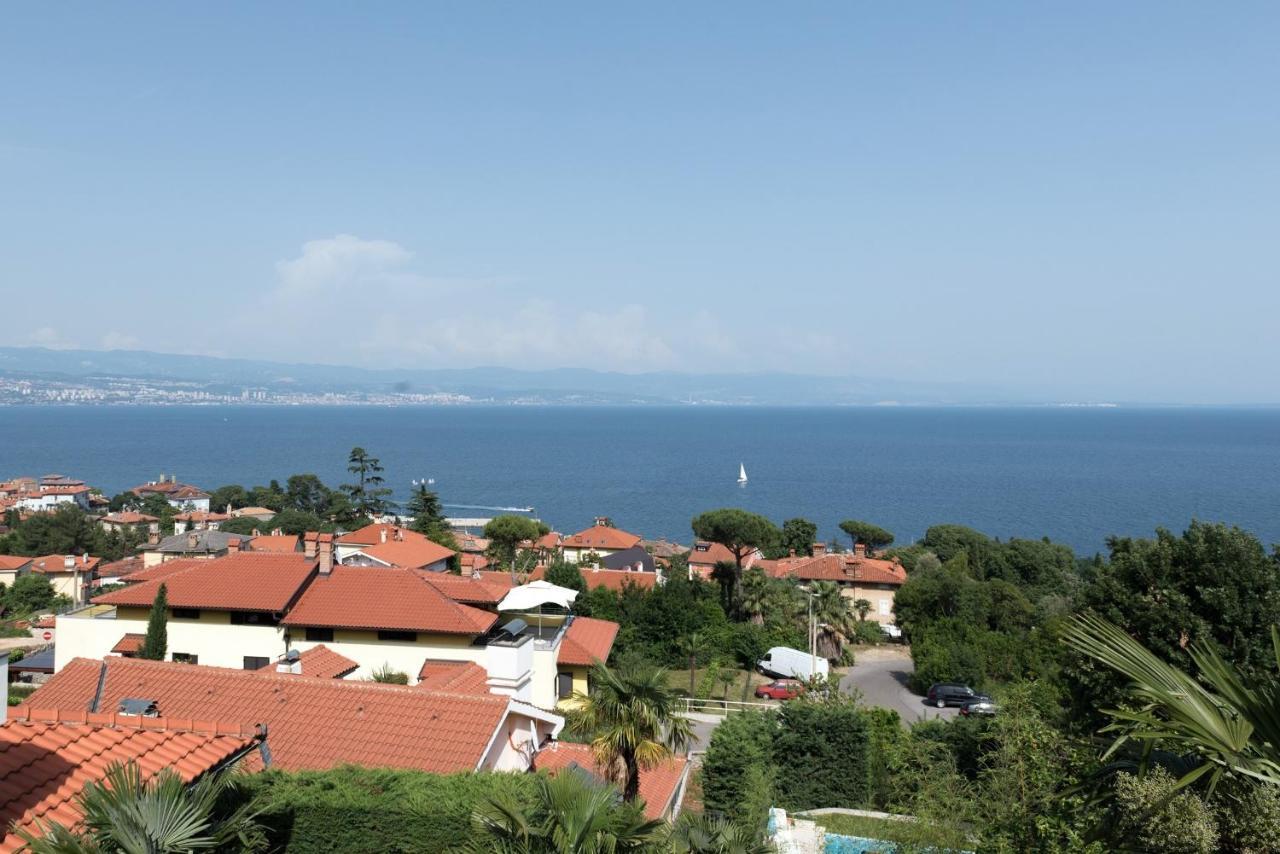 Apartments Villa Zara Lovran Buitenkant foto