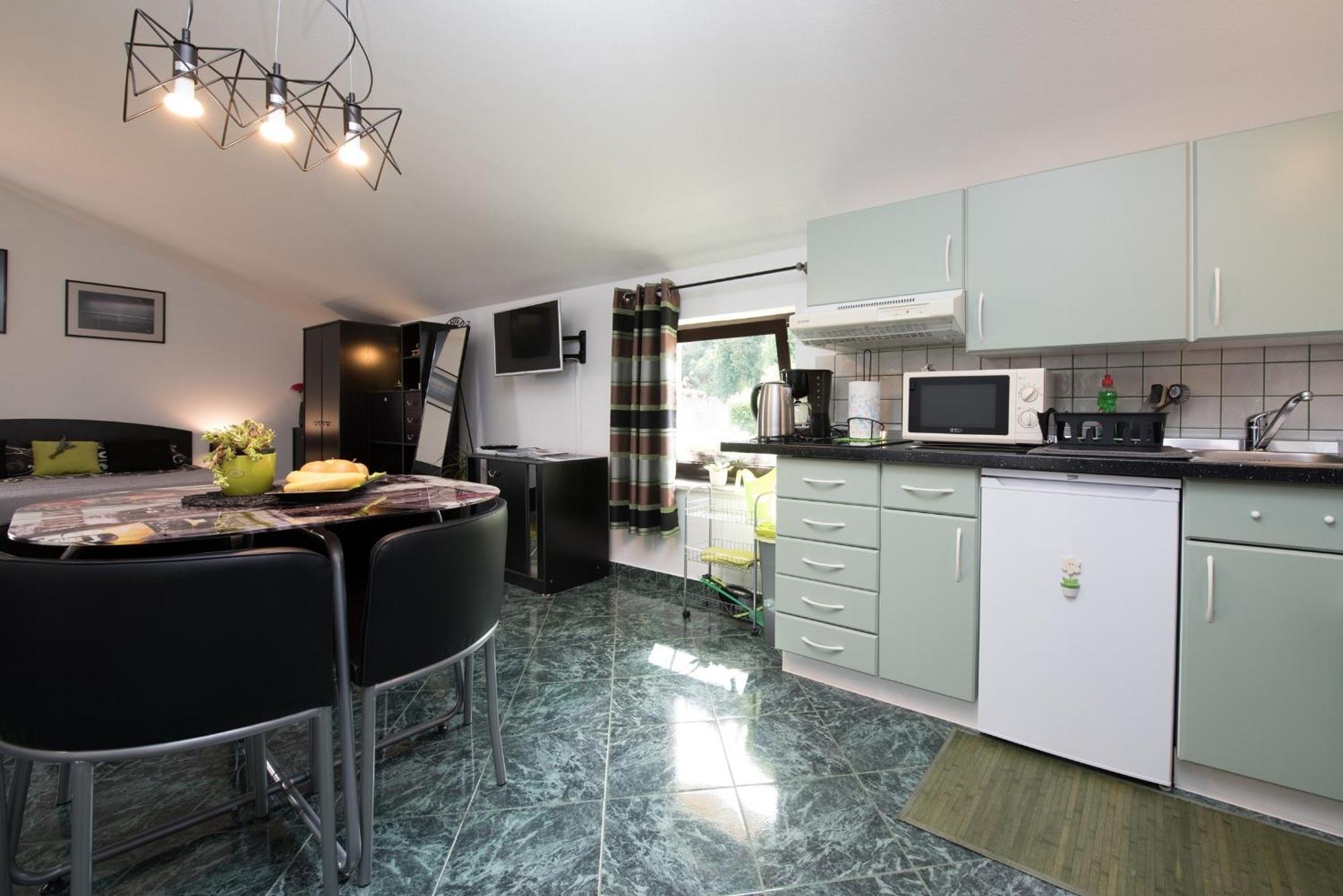 Apartments Villa Zara Lovran Kamer foto